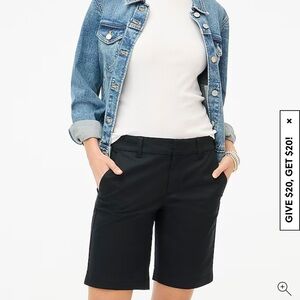 Black J.Crew Women's Bermuda Shorts 
SZ 6 EUC